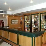 Vip Executive Do Marques Hotell 4*