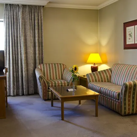 Hotel Vip Executive Do Marques 4*