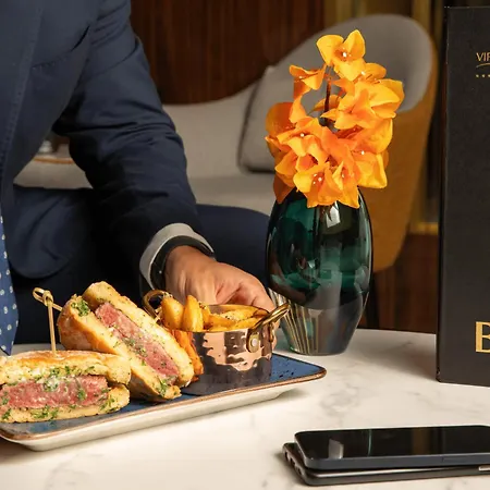 Vip Executive Do Marques Hotell