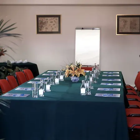 Vip Executive Do Marques Hotell 4*