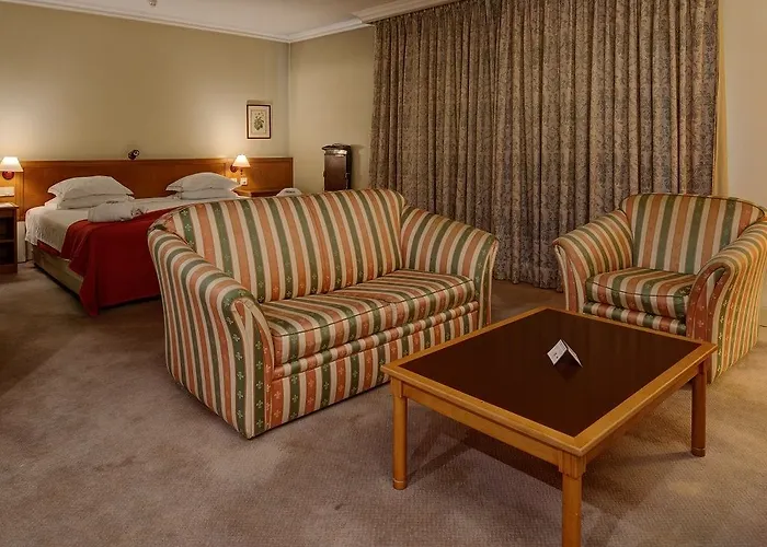 Vip Executive Do Marques Otel 4*