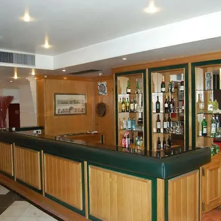 Vip Executive Do Marques 호텔 4*